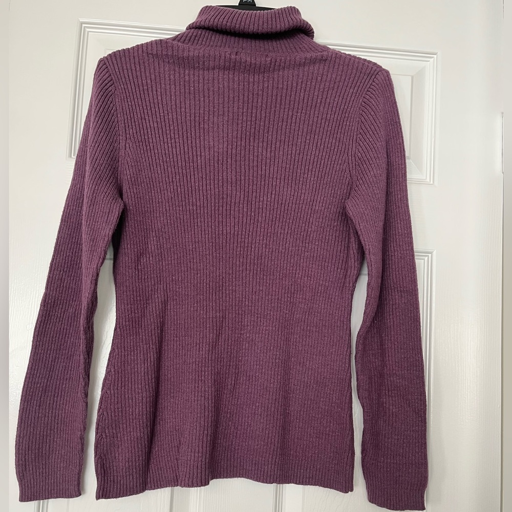 Tweeds Fuchsia Turtleneck - Picture 4 of 4